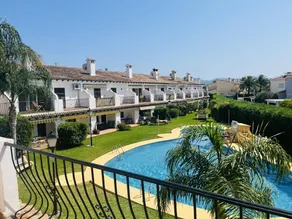 Wonderful house with garden & pool - Image 2