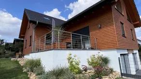 Casa adatta alle famiglie con griglia, terrazza e giardino - Image 2