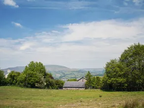 Cottage with terrace & garden - Image 3