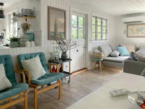 Holiday home with barbeque, terrace & garden - Image 4