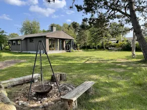 Lovely Holiday Home Close To The Beach And Nature - Image 3