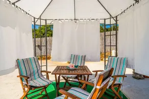 House with barbeque, private pool & terrace - Image 4
