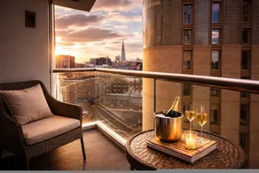 LuxuryLondonStays - Luxury City View AirCon Balcony Rooftop Panoramic London Heated Floor - 1000MB Wi-fi, minutes from Sky Garden - Image 5
