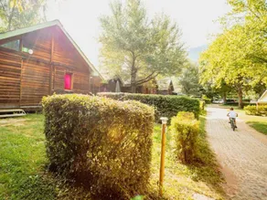 Mobile home with terrace & heated pool | Pets allowed - Image 2