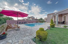 Casa vacacional con barbacoa, jardín y terraza - Image 5