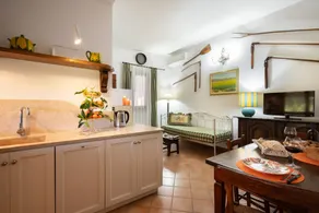 Agriturismo La Rombaia: Appartamento/Apartment Il Granaio (2 adults 1 child under 12) - Image 2