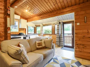 Cottage with garden - Image 4
