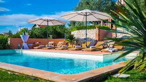 Villa mit privatem Pool, Grill und Garten | Poolblick - Image 3