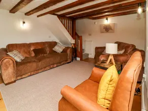 Cottage with garden - Image 4