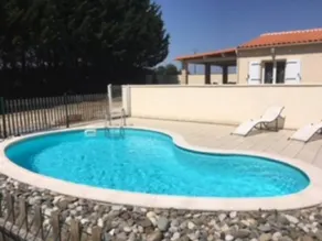 Family-oriented house with garden, barbecue & private pool | Pool view | Pets allowed - Image 2