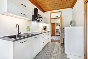 Haus Galerie – Unique Three-Story Vacation Apartment by the Stream with Terrace, 2 Baths & Gallery - Image 4
