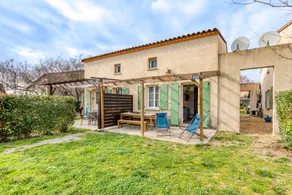 Charmante maison adaptée aux familles avec piscine, barbecue et jardin | Vue jardin | Avec animaux admis - Image 3