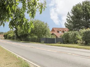 Family-friendly cottage with garden & jacuzzi - Image 3