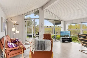 Family-oriented nice holiday home with terrace & sauna | Sea view | Close to the beach - Image 3