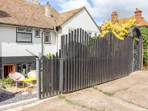 Fisherman's Cottage - Image 2