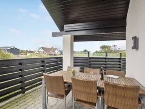 Family-oriented spacious holiday home with sauna & terrace - Image 5