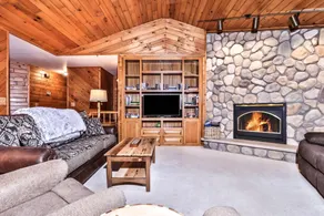 Breezy Bay Bungalow - Image 2