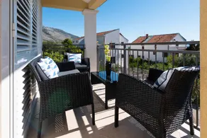Flat with barbecue & garden | Sea view - Image 3