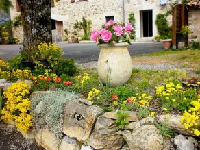Holiday Home 'La Bastide Des Moines' with Mountain View, Private Garden and Wi-Fi - Image 4