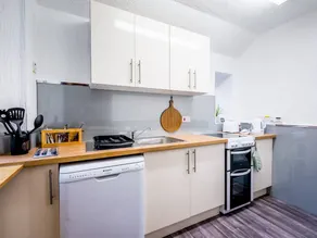 Holiday home with fast internet, garden & terrace | City view - Image 3