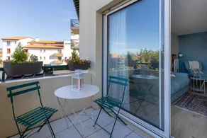 Holiday apartment with terrace | Garden view - Image 5