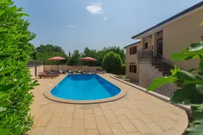 Apartamento vacacional con piscina, barbacoa y jardín | Adaptado para el teletrabajo - Image 2