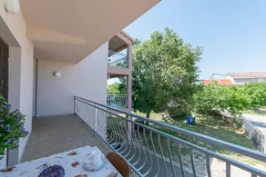 Appartement de vacances avec barbecue et jardin | Vue jardin - Image 2