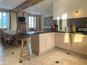 Cottage with hot tub, garden & barbeque - Image 3