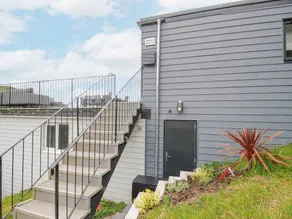 Cottage with BBQ & garden | Beach view - Image 3