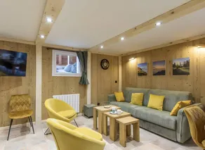 Beautiful holiday apartment with garden, terrace & barbecue | Next to the ski - Image 3