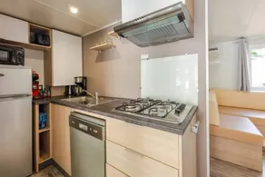 Lovely holiday home with pool, terrace & barbeque - Image 4