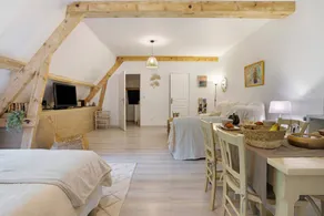 Maraval – Cozy air-conditioned suite in a private home with garden and pool access in Périgueux - Image 2