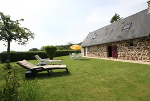 Gite with barbeque, terrace & garden - Image 4