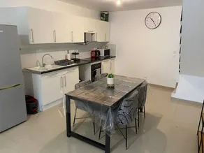 Letting with garden & terrace - Image 5