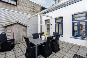 Flat with terrace - Image 4