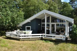 Wonderful house with terrace & BBQ | Sea view | Next to the beach - Image 3