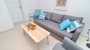 Fully equipped holiday home with barbecue & terrace | Sea view | Next to the beach - Image 3