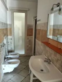Apartment with pool & terrace - Image 4