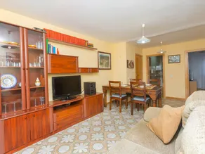 Nice holiday apartment with pool & garden | Sea view | Beach nearby - Image 4