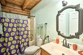 Enchanting Nature Escape with Peaceful Comfort Near the Pocono Mountains, Pleasant Mount, Pennsylvania - Image 2