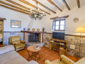 Holiday home with barbecue, pool & terrace - Image 3