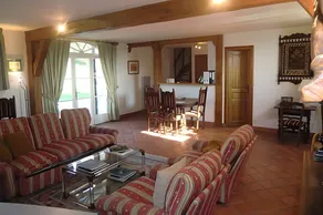 Château de Villers – Complete Restored Hunting Lodge with Pool and Park - Image 3