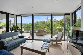 Flat with terrace - Image 4