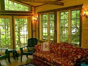 All Season Romantic One-Room Cabin on Moody Pond, in Upstate New York - Image 2
