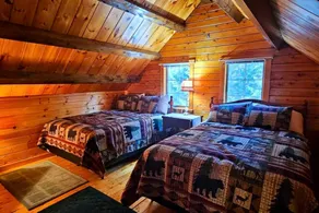 Dog-Friendly Cabin Near the Lake with Kayaks in Maine - Image 4