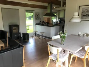 Holiday home with BBQ, terrace & garden - Image 4