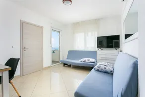 One bedroom apartment near beach Slatine, Čiovo (A-23332-a) - Image 2