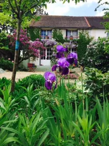 Charming house in La Croix-sur-Ourcq with fenced garden - Image 2