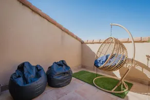 House with terrace, pool & barbecue | City view - Image 3