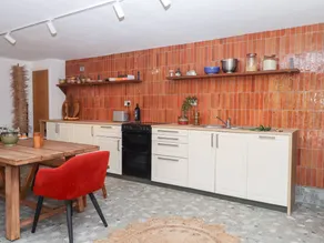 Children-friendly cottage with barbeque & garden - Image 5